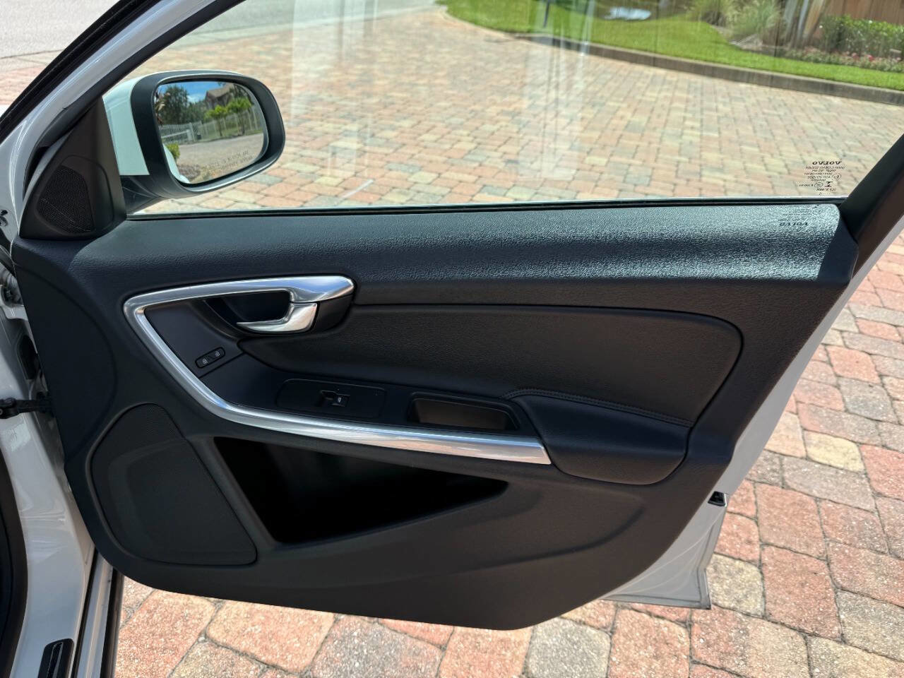 Used 2016 Volvo S60 T5 Premier image 23