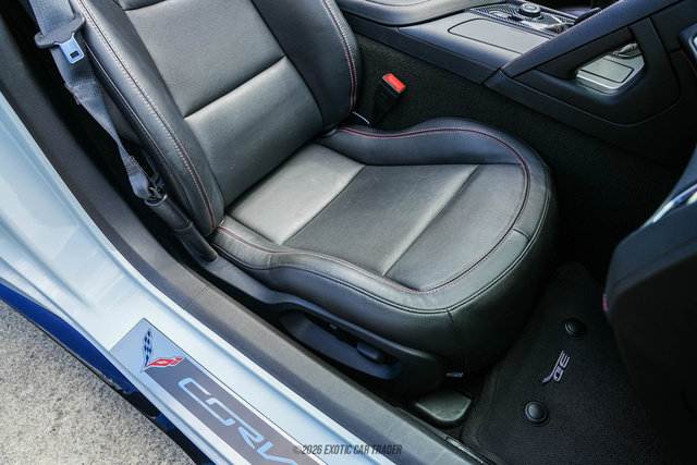 Used 2018 Chevrolet Corvette Stingray Coupe w/ 1LT RWD image 45