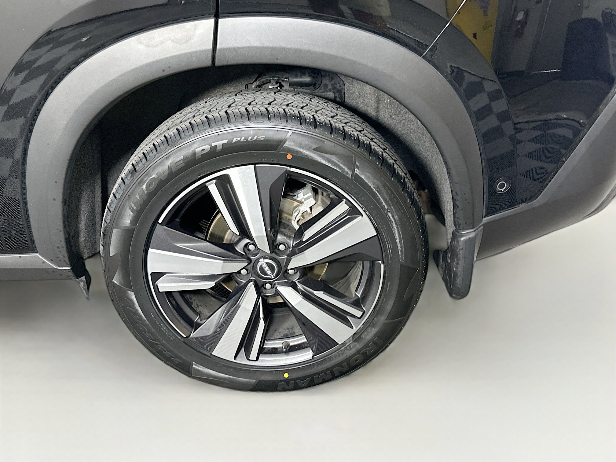 Used 2023 Nissan Rogue SL w/ SL Premium Package FWD image 11