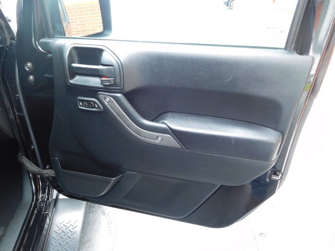 Used 2017 Jeep Wrangler Sport AWD/4WD image 22