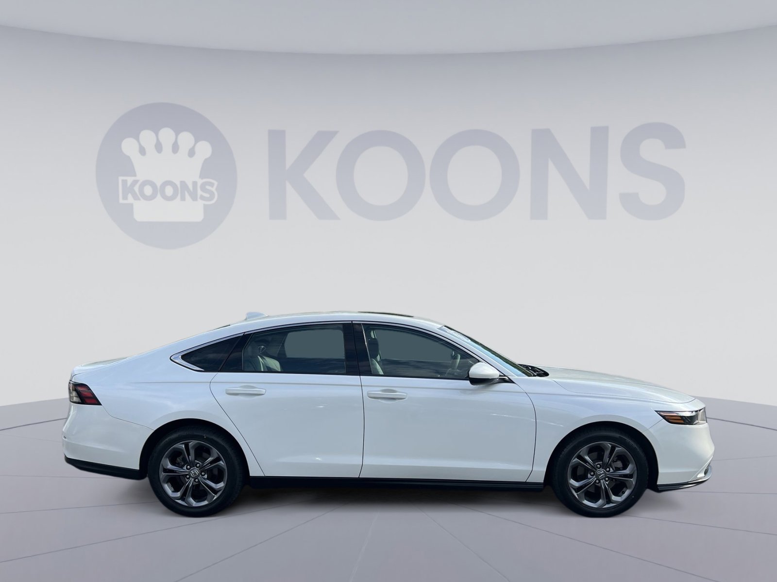Used 2023 Honda Accord EX image 8
