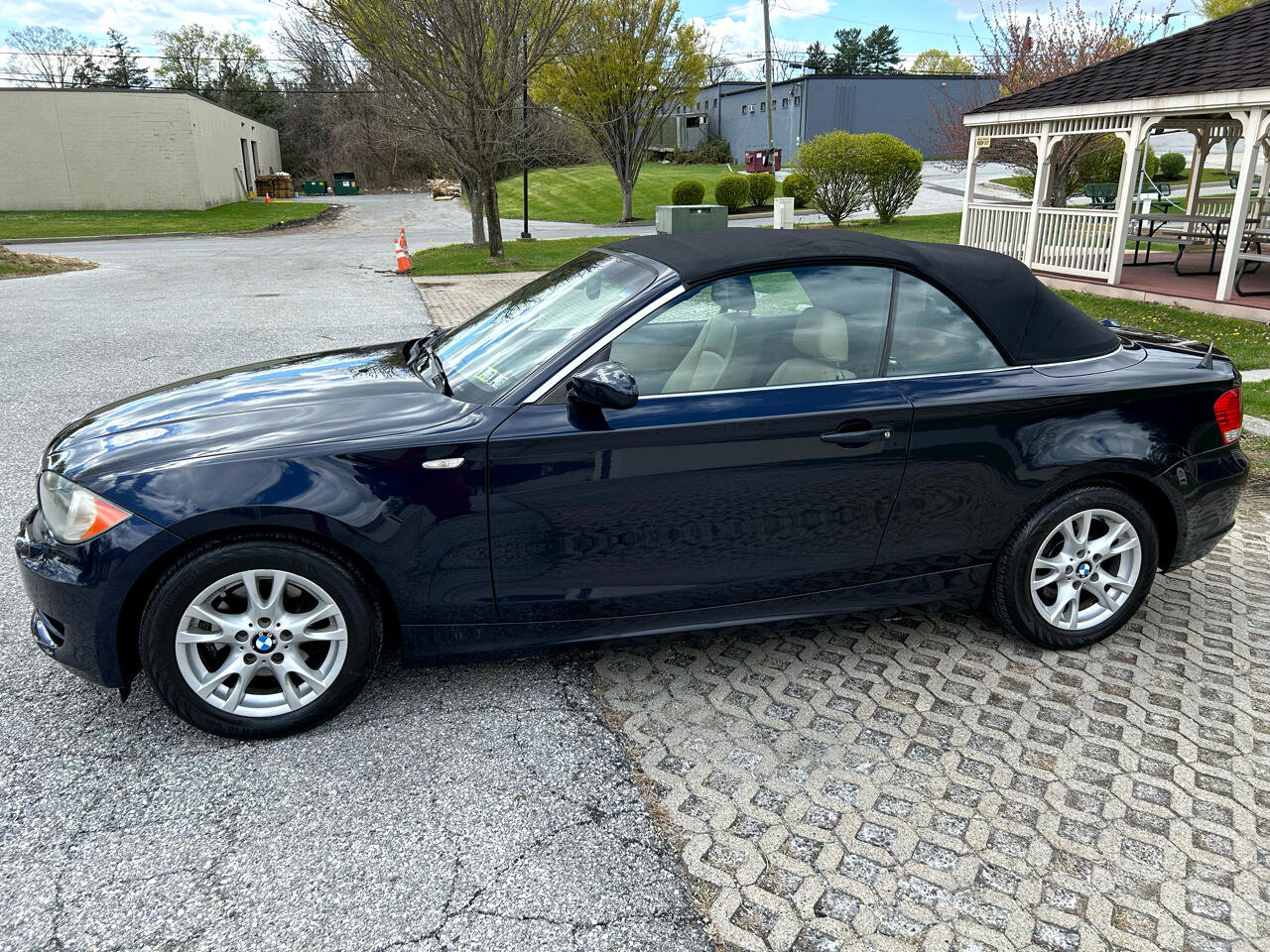 Used 2009 BMW 128i Convertible image 7