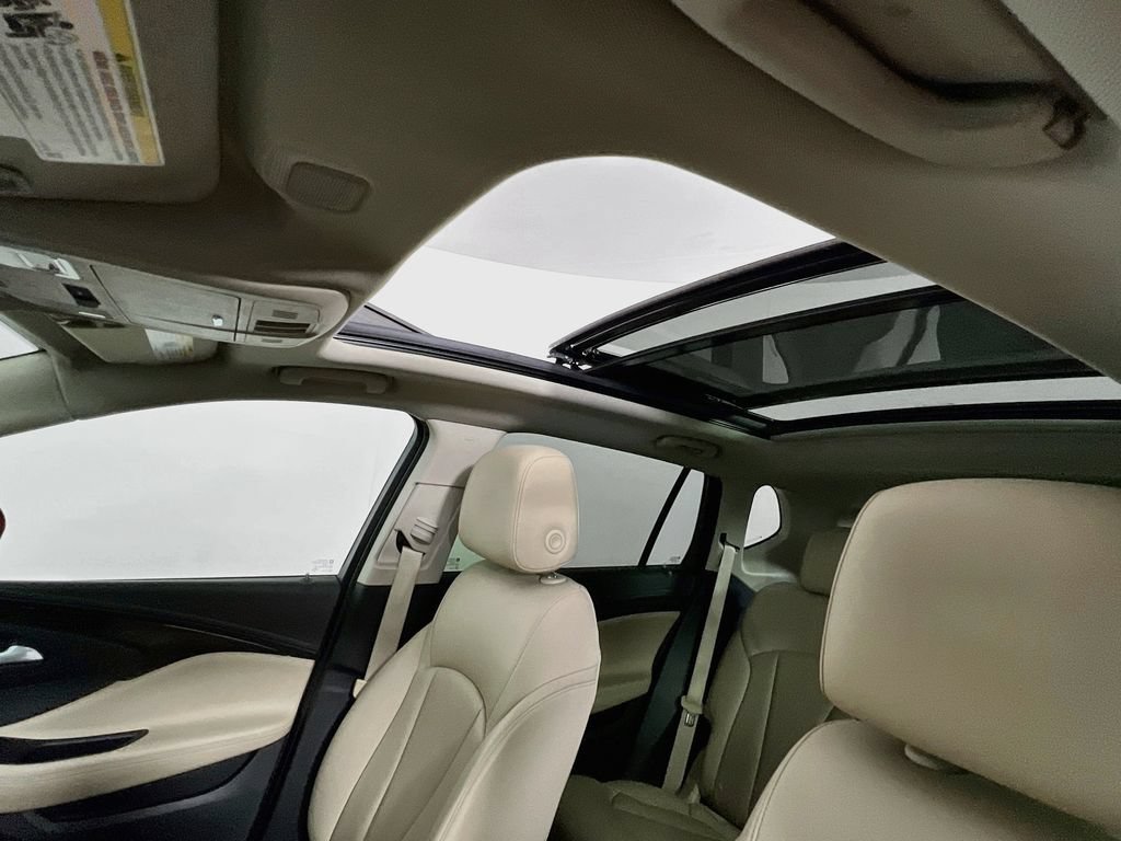 Certified 2020 Buick Envision Premium w/ Driver Confidence Package AWD/4WD image 21