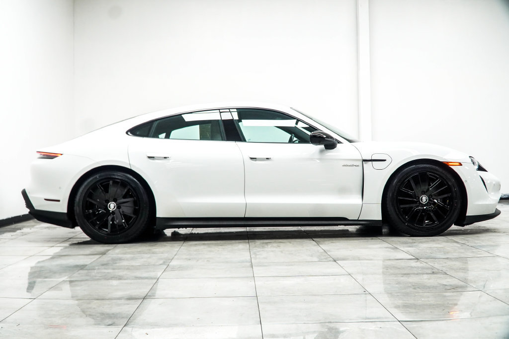 Used 2024 Porsche Taycan RWD image 11