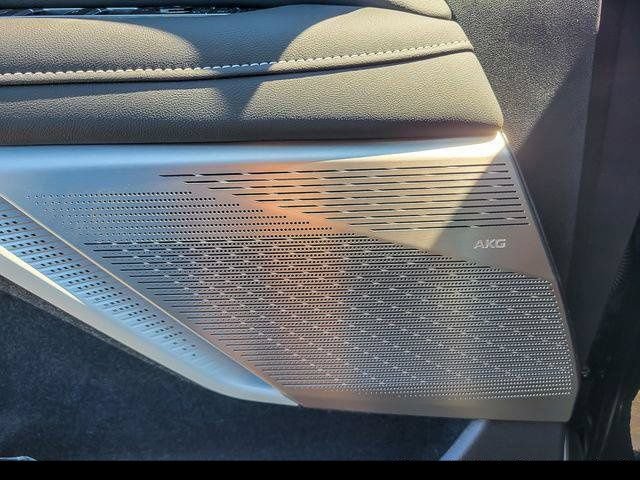 New 2026 Cadillac Optiq Luxury 1 w/ LPO, Floor Liner Package AWD/4WD image 26