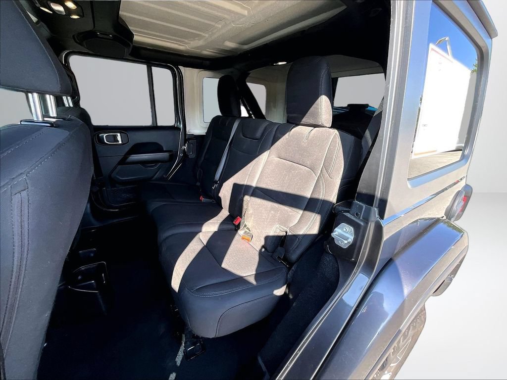 Used 2019 Jeep Wrangler Unlimited Sahara w/ Uconnect 4C Nav & Sound Group AWD/4WD image 27