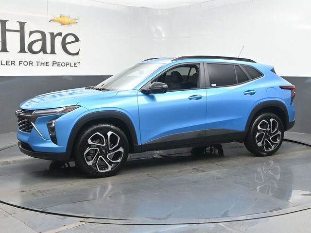 Used 2025 Chevrolet Trax RS w/ Sunroof Package FWD image 32
