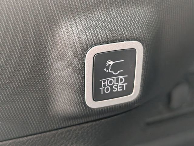 New 2026 Jeep Grand Cherokee Altitude AWD/4WD image 27