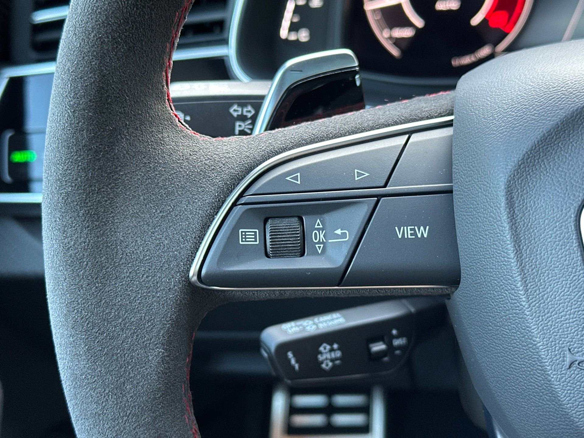 Used 2026 Audi RS Q8 performance image 27