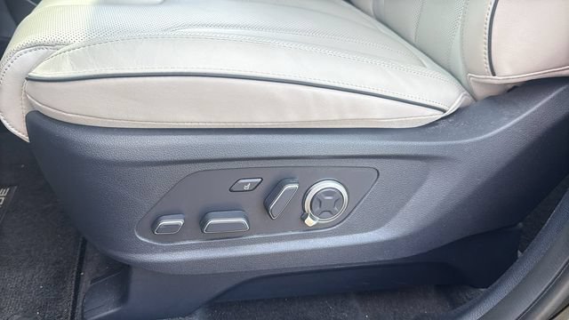 Used 2024 Hyundai Palisade AWD image 27