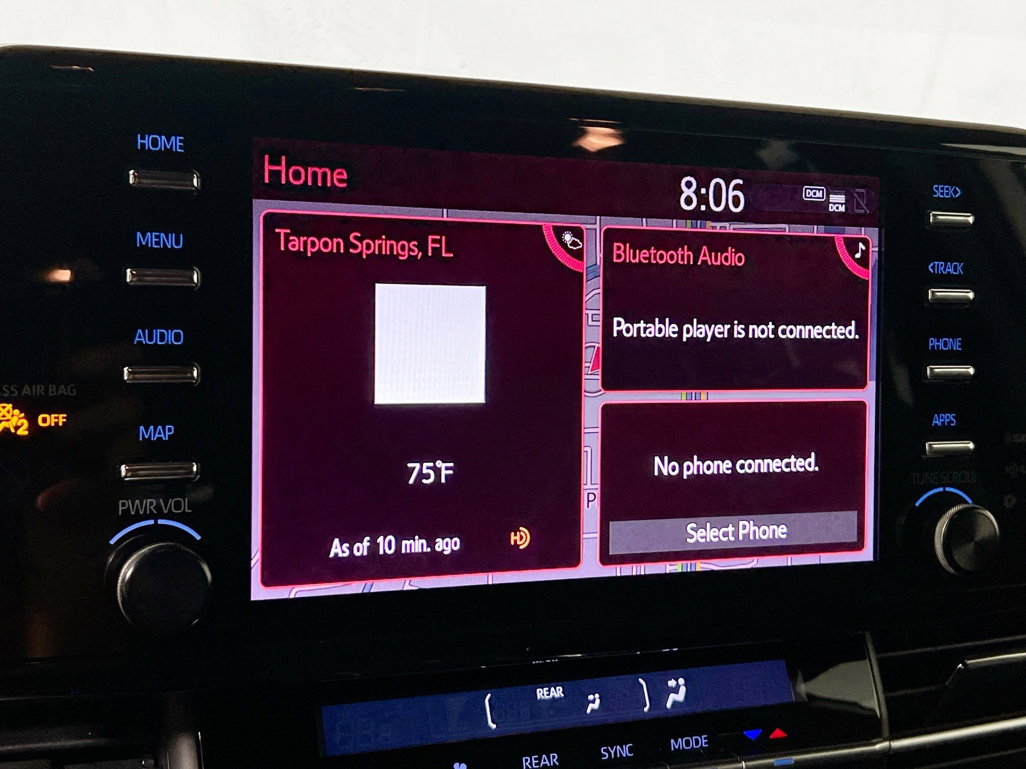 Used 2021 Toyota Sienna XSE FWD image 28