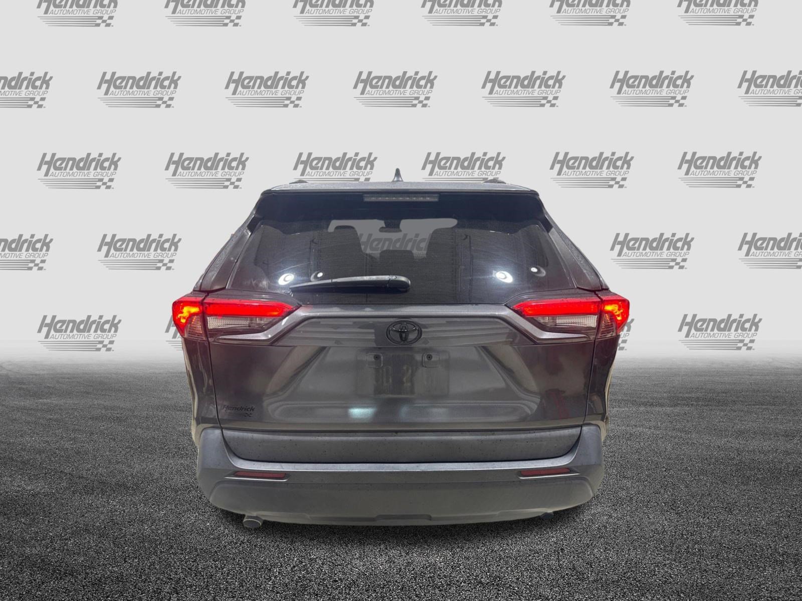 Used 2020 Toyota RAV4 LE FWD image 10