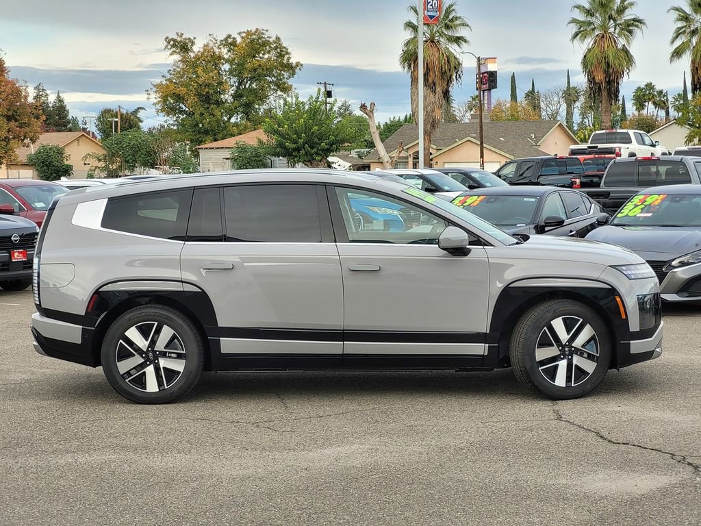 New 2026 Hyundai Ioniq 9 SEL image 3