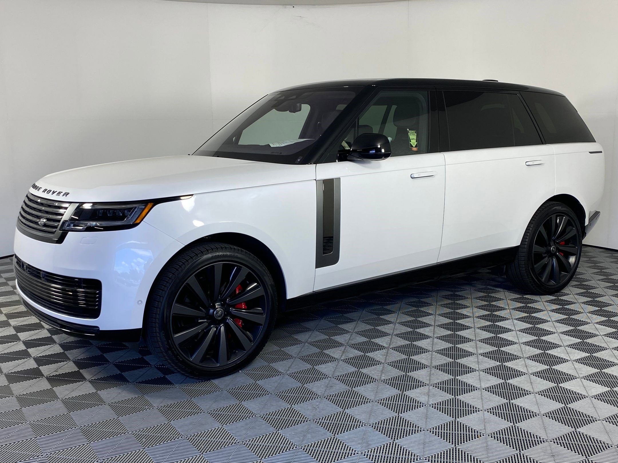 Used 2023 Land Rover Range Rover SV