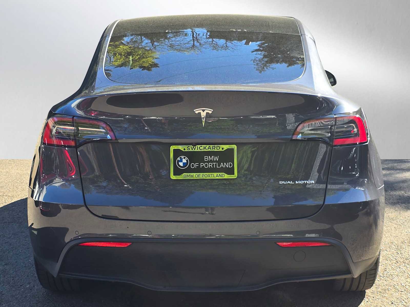 Used 2021 Tesla Model Y Long Range AWD/4WD image 4