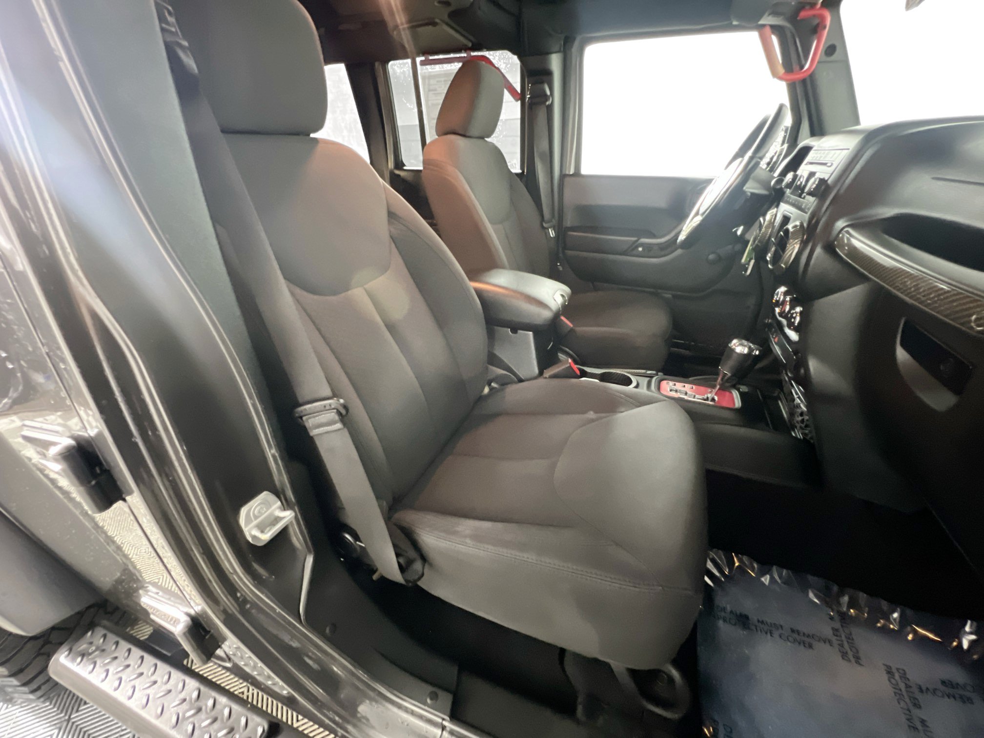 Used 2018 Jeep Wrangler Unlimited Sport w/ Connectivity Group AWD/4WD image 28