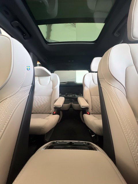 New 2026 Volvo XC90 T8 Plus w/ Protection Package AWD/4WD image 18