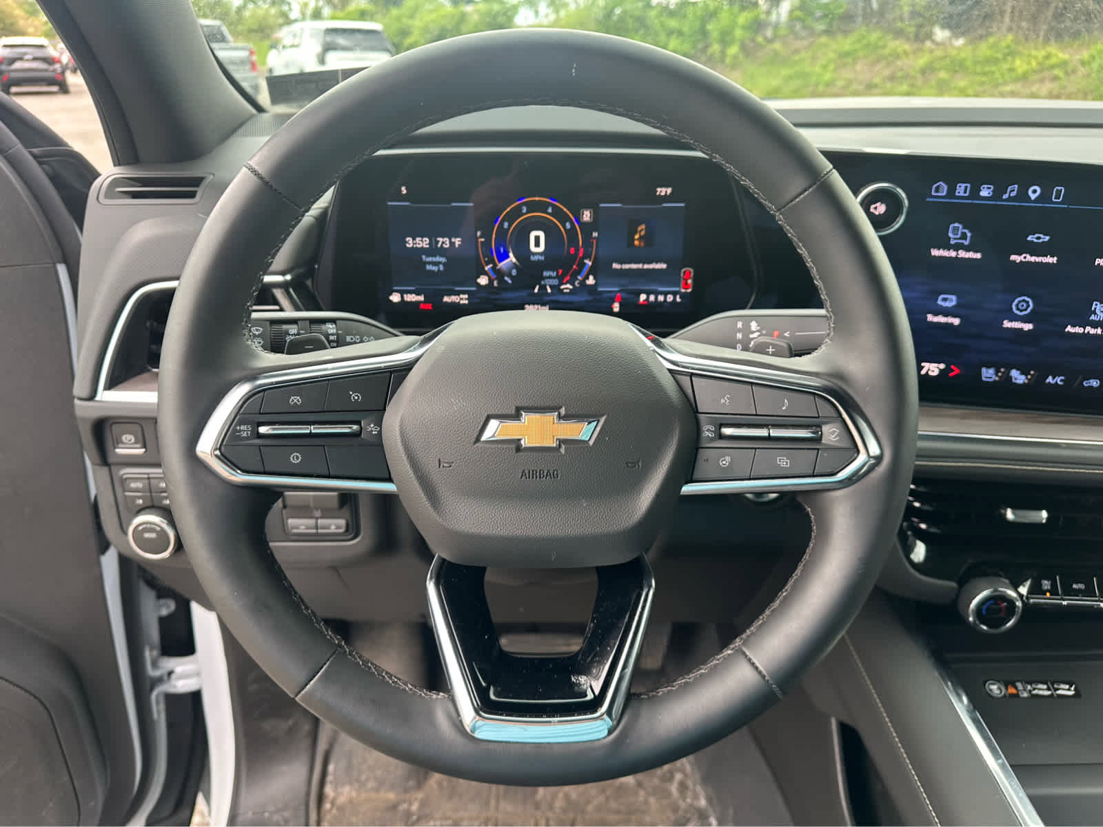 Used 2026 Chevrolet Suburban Premier AWD/4WD image 11
