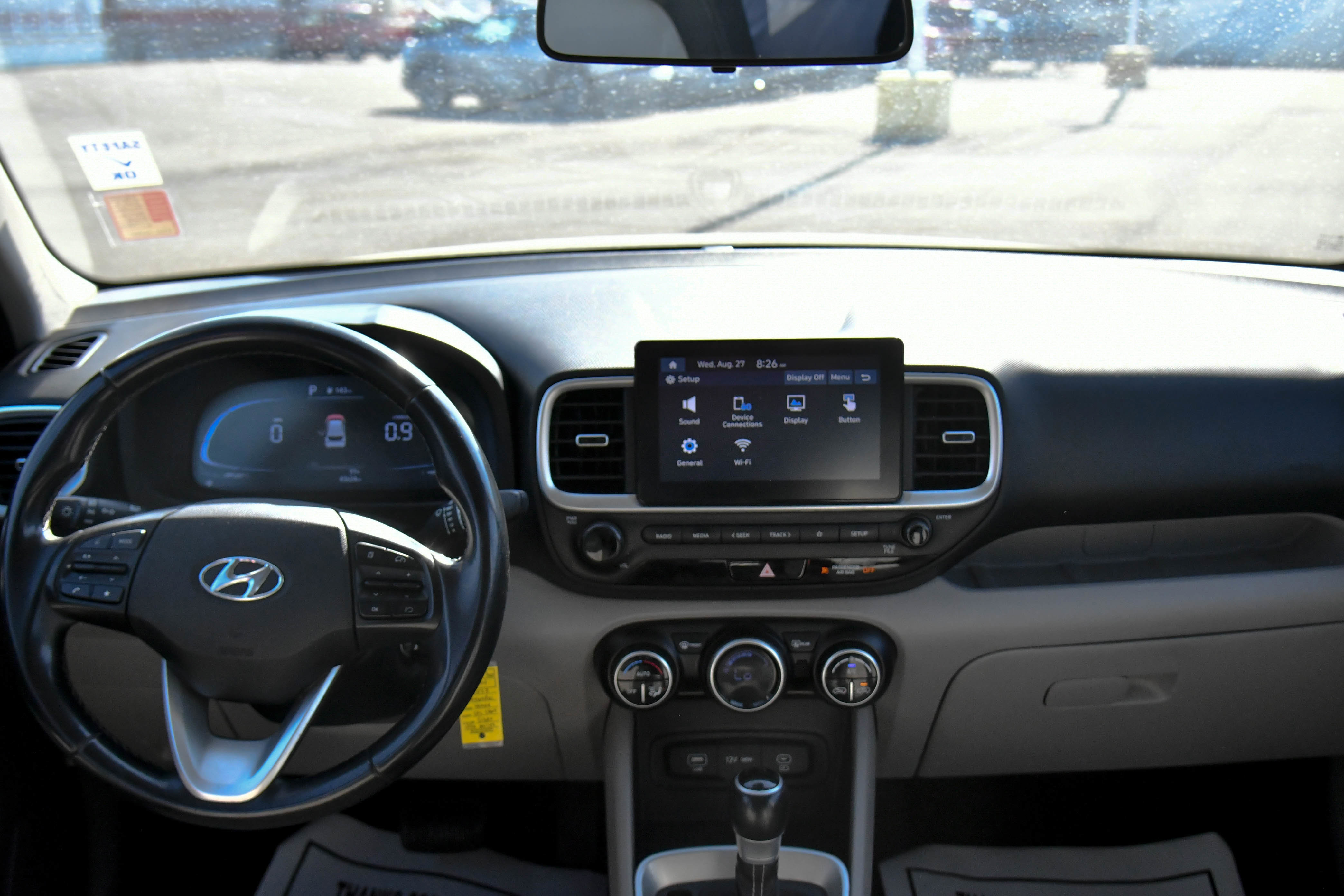 Used 2023 Hyundai Venue SEL w/ Cargo Package image 34