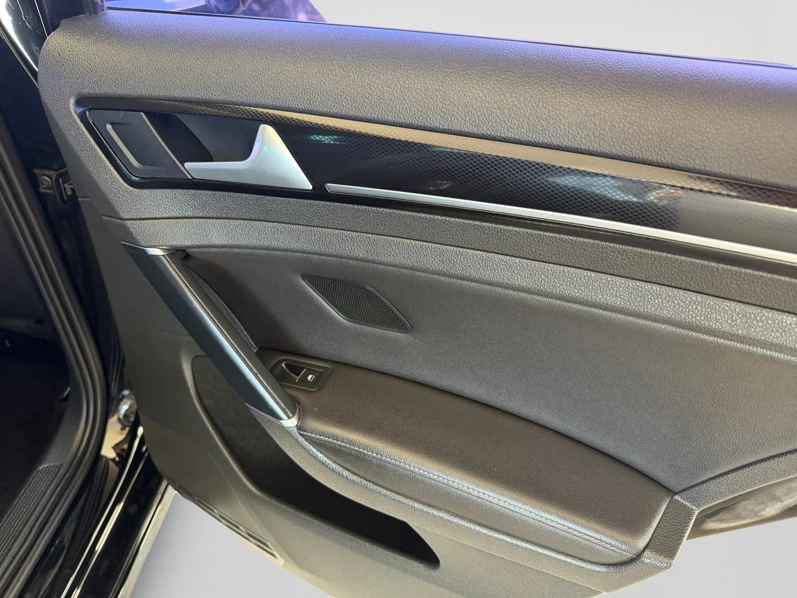Used 2015 Volkswagen Golf TDI SEL FWD image 20