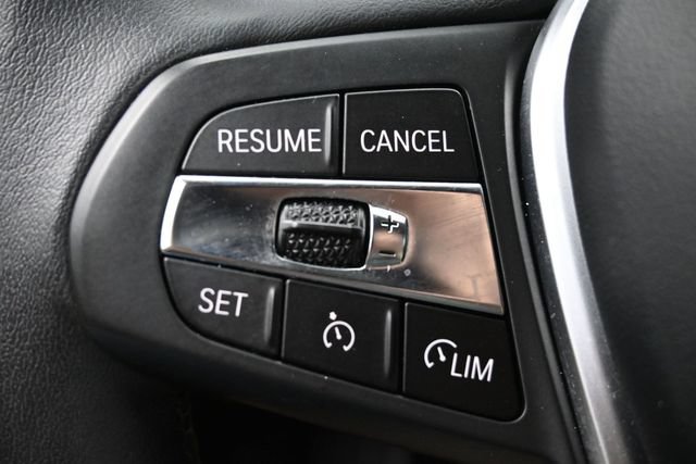 Used 2022 BMW 330i Sedan w/ Driving Assistance Package RWD image 18