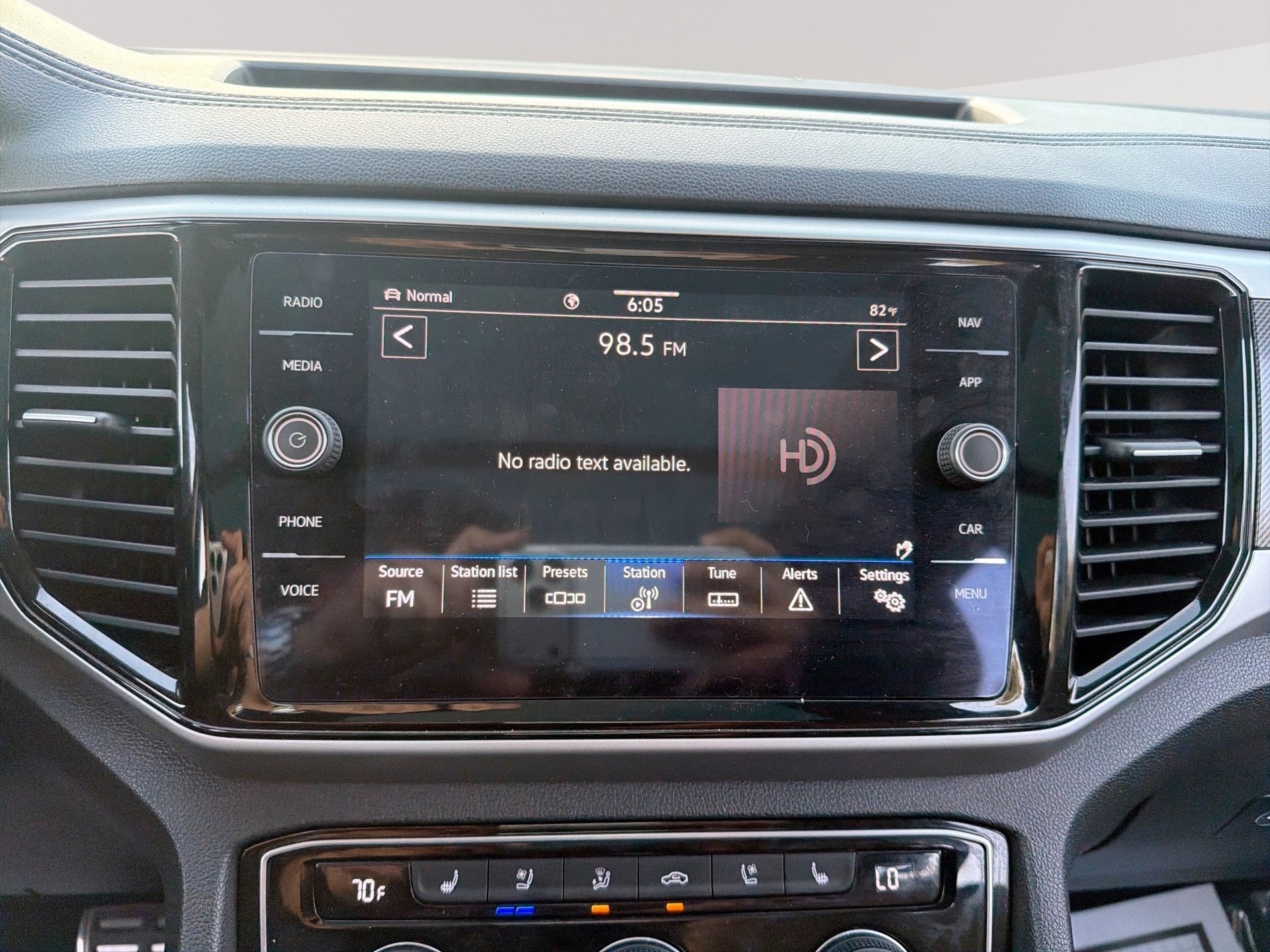 Used 2023 Volkswagen Atlas SEL Premium AWD/4WD image 12