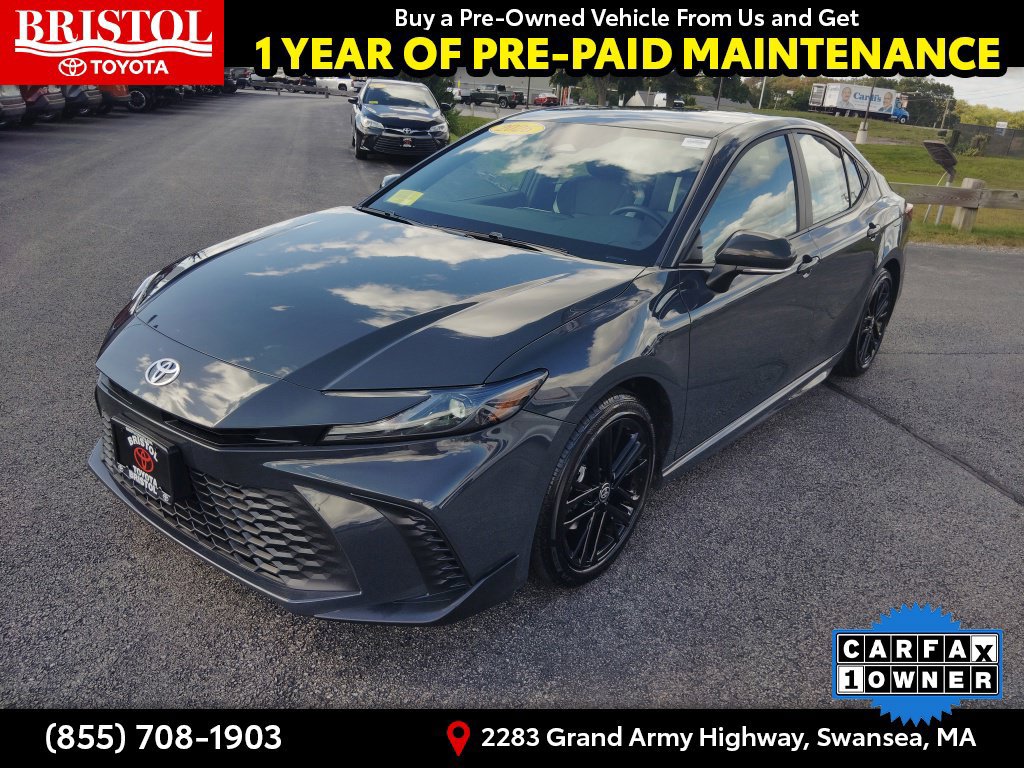 Used 2026 Toyota Camry SE FWD image 3