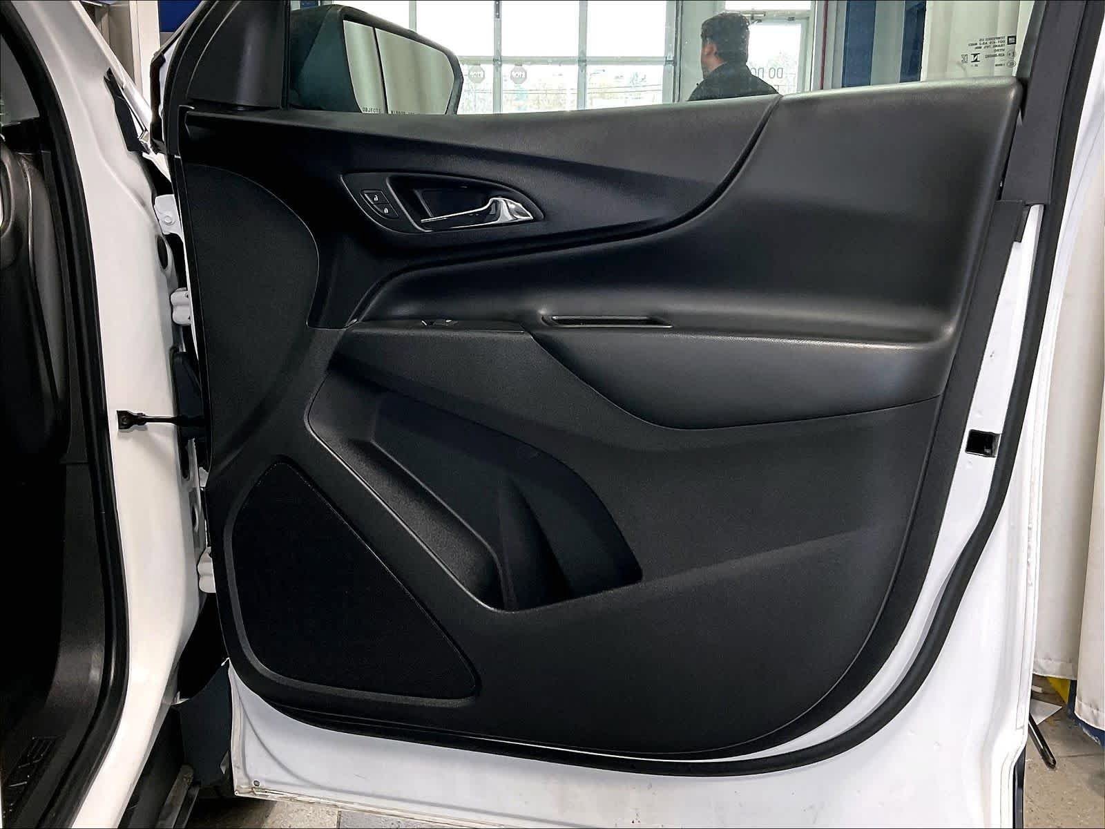 Used 2024 Chevrolet Equinox LT image 12
