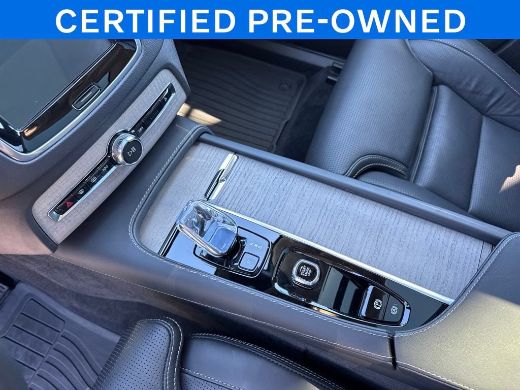 Certified 2024 Volvo XC90 B6 Ultimate w/ Protection Package Premier AWD/4WD image 14