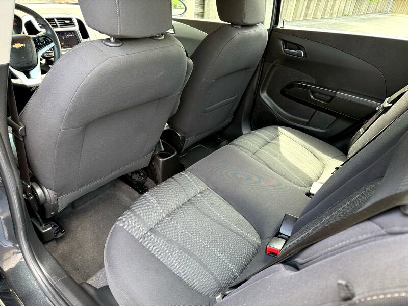 Used 2020 Chevrolet Sonic LT image 25