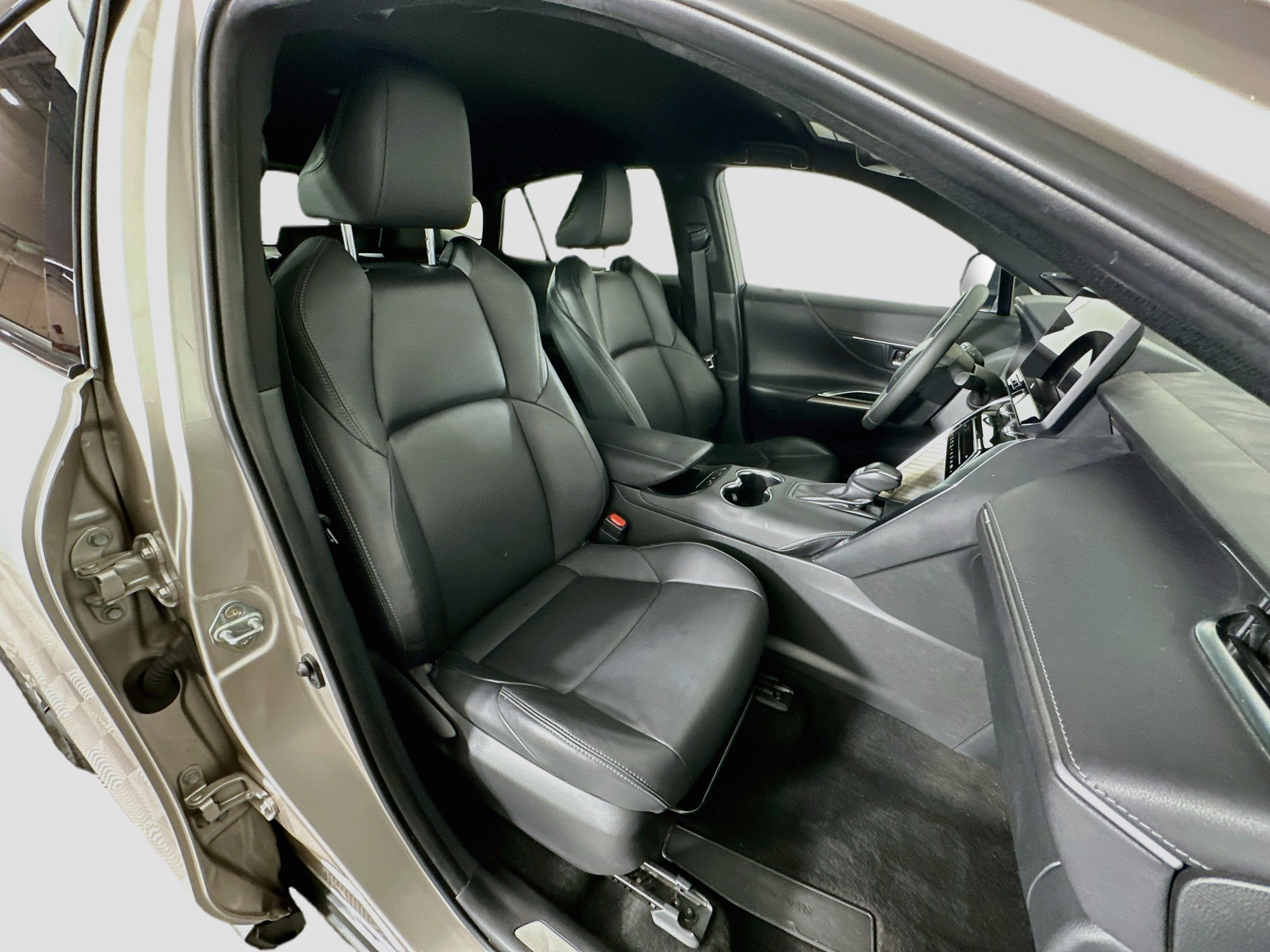 Used 2024 Toyota Venza XLE AWD/4WD image 32
