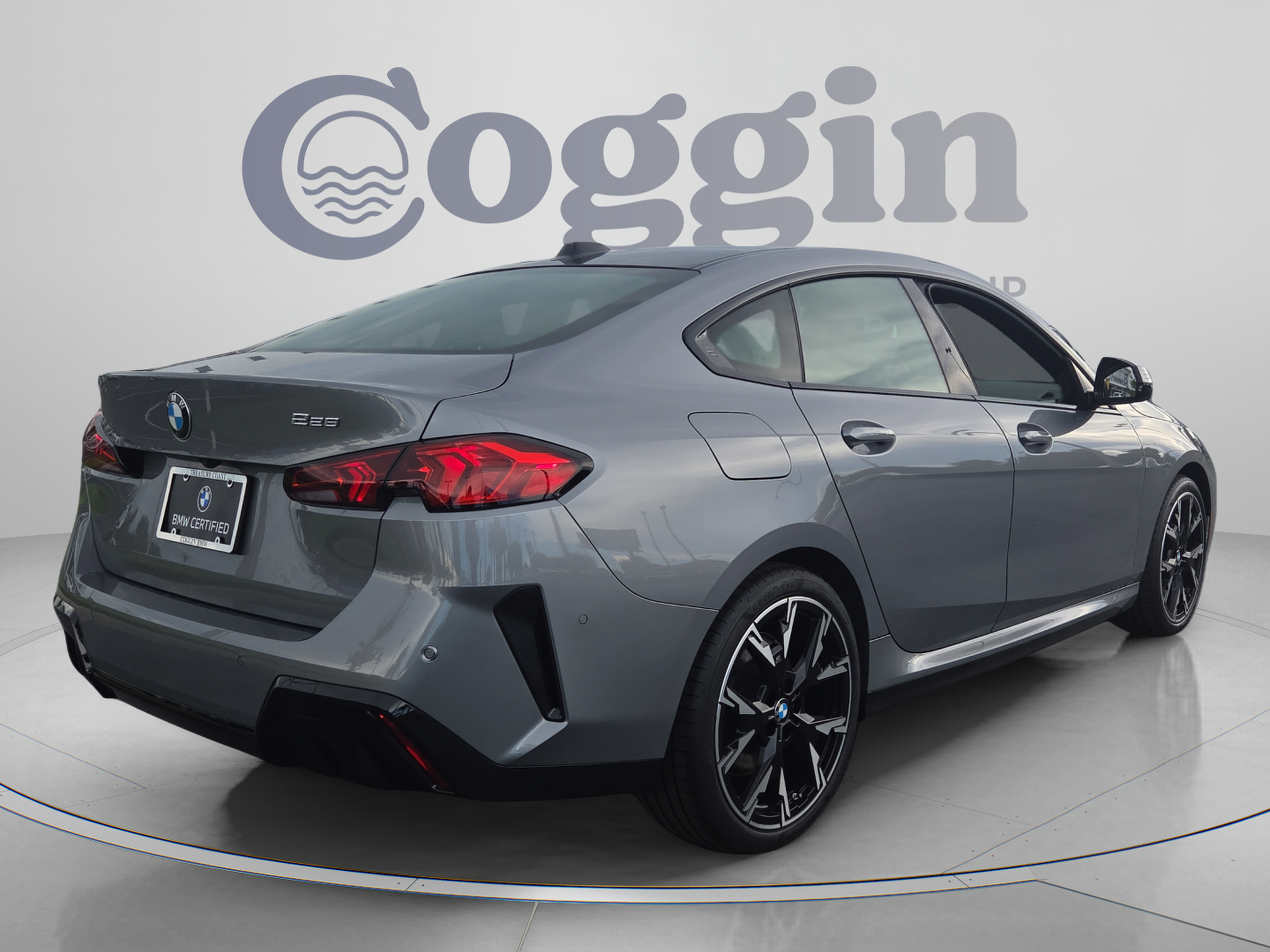 Used 2026 BMW 228i w/ Technology Package FWD image 5