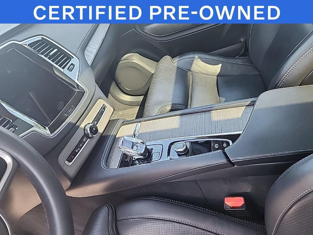 Certified 2023 Volvo XC90 T8 Ultimate AWD/4WD image 13
