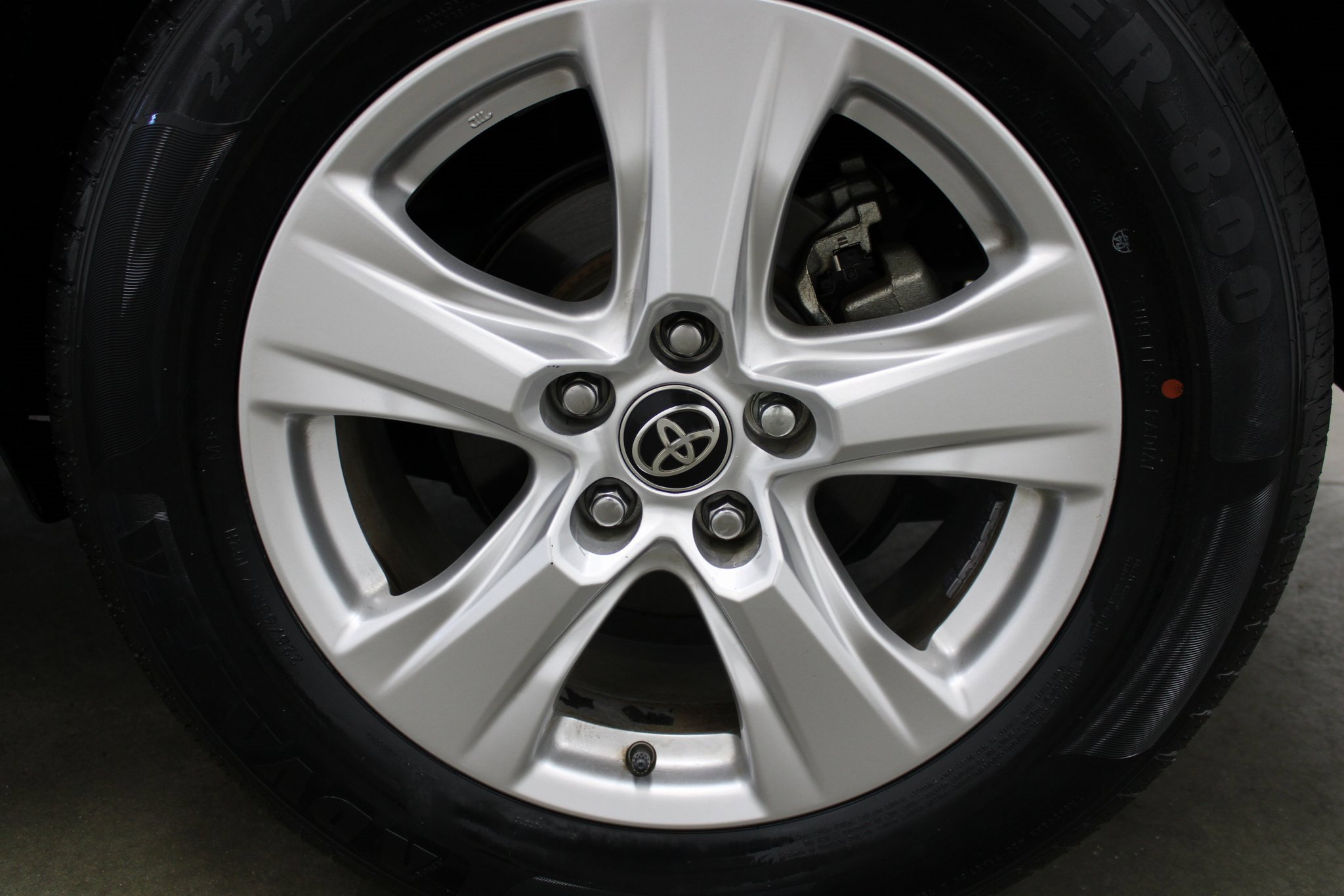 Used 2021 Toyota RAV4 XLE image 8