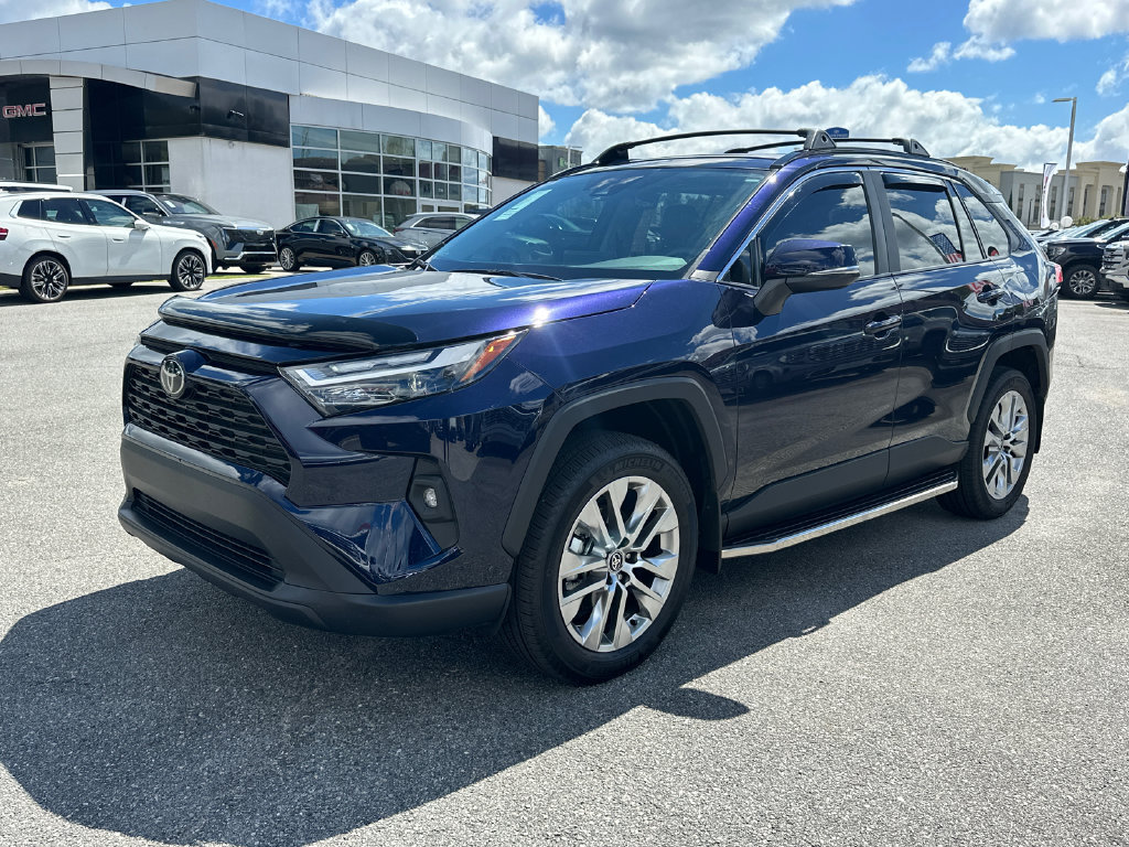 Used 2025 Toyota RAV4 XLE Premium w/ Weather Package FWD image 3