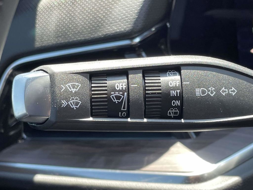 Used 2026 Chevrolet Tahoe Premier RWD image 33