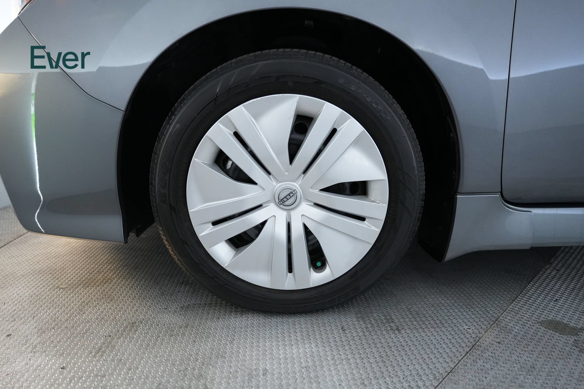 Used 2025 Nissan Leaf S FWD image 19