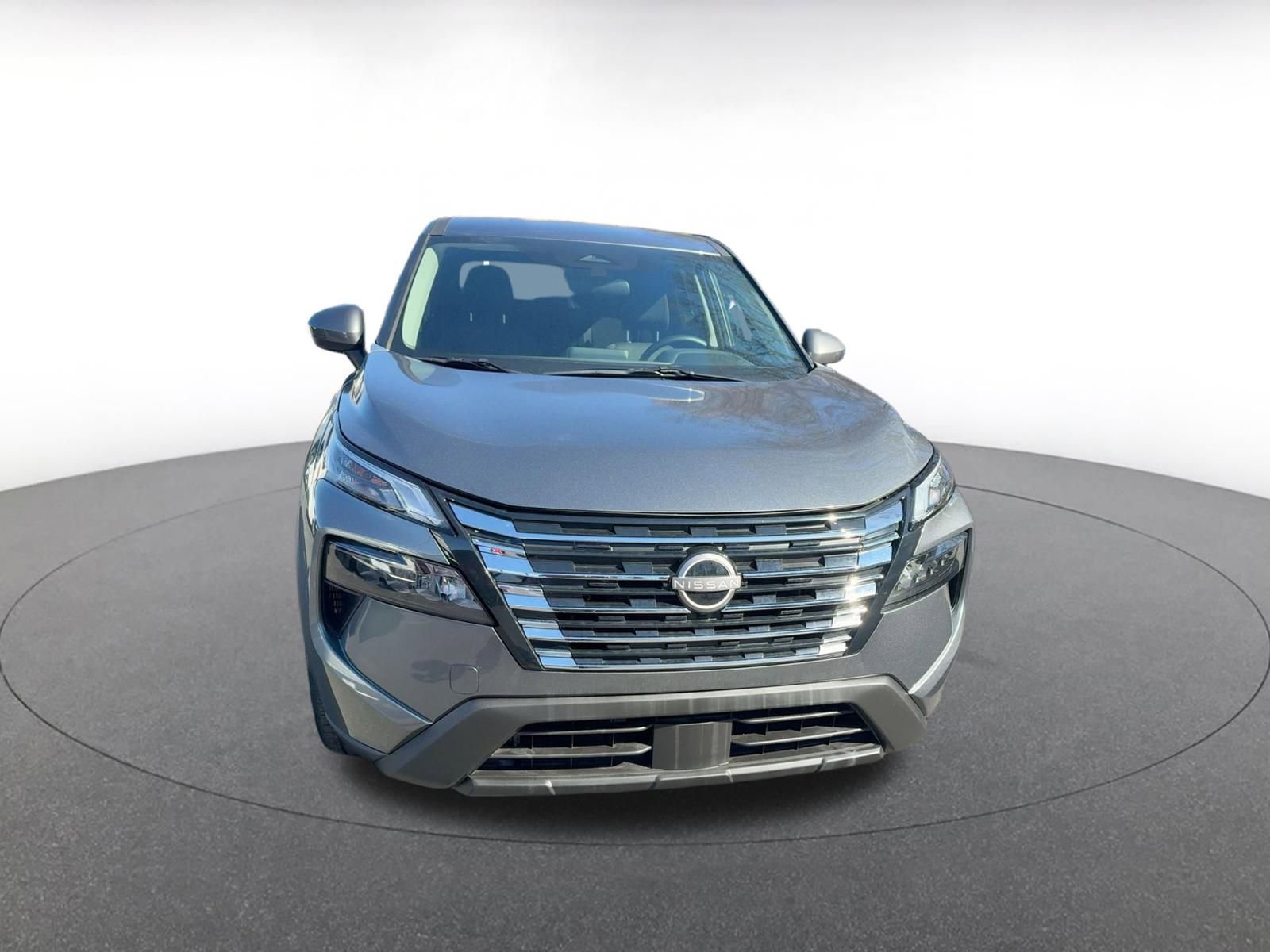 Used 2025 Nissan Rogue SV image 6