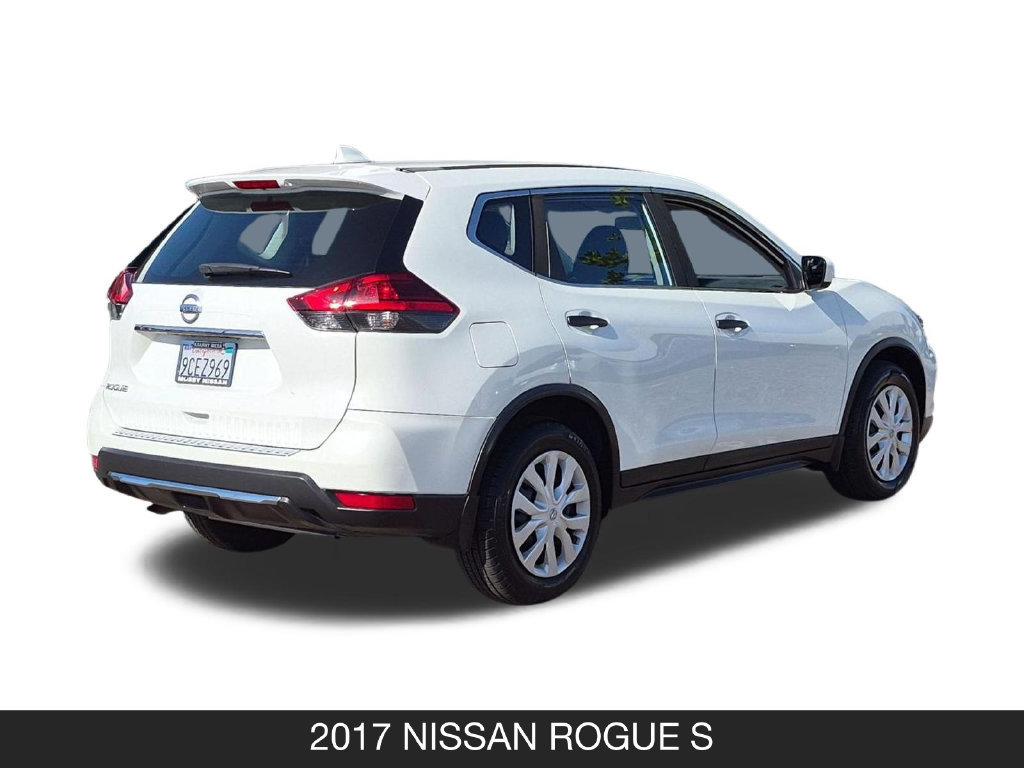 Used 2017 Nissan Rogue S FWD image 9