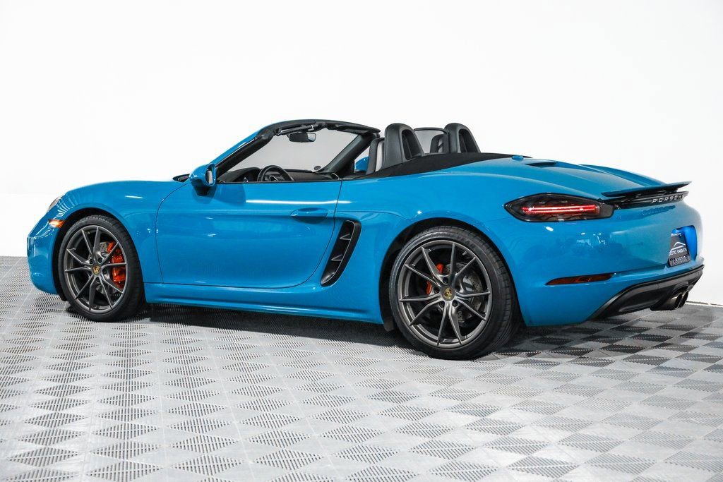 Used 2018 Porsche 718 Boxster S image 28