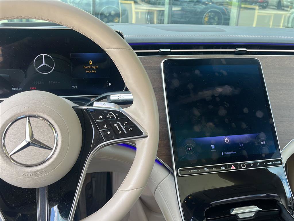 Used 2023 Mercedes-Benz EQS 450+ 4MATIC Sedan image 4