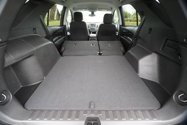 Used 2024 Chevrolet Equinox LT w/ LPO, Floor Liner Package image 32