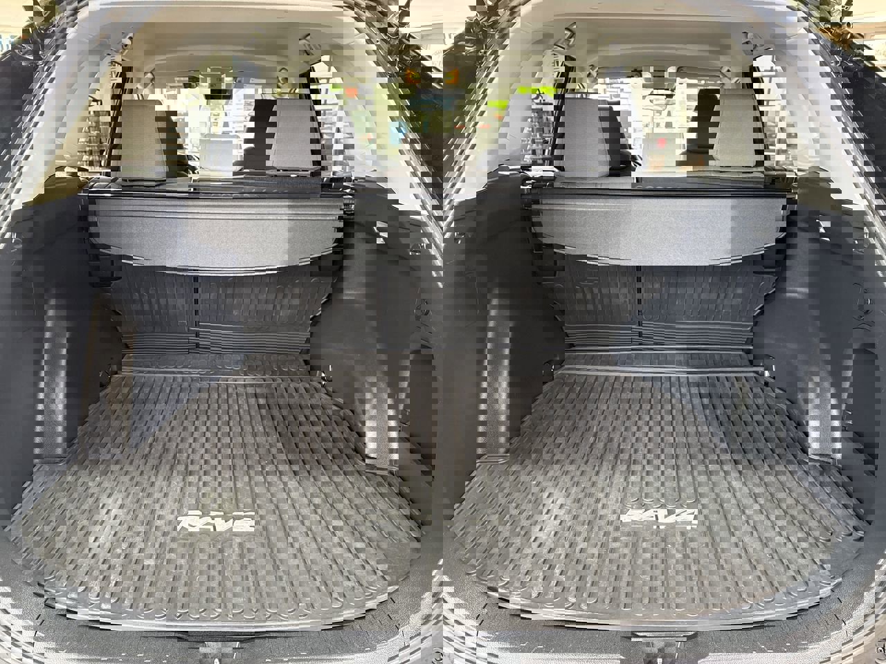 Certified 2020 Toyota RAV4 XLE image 23