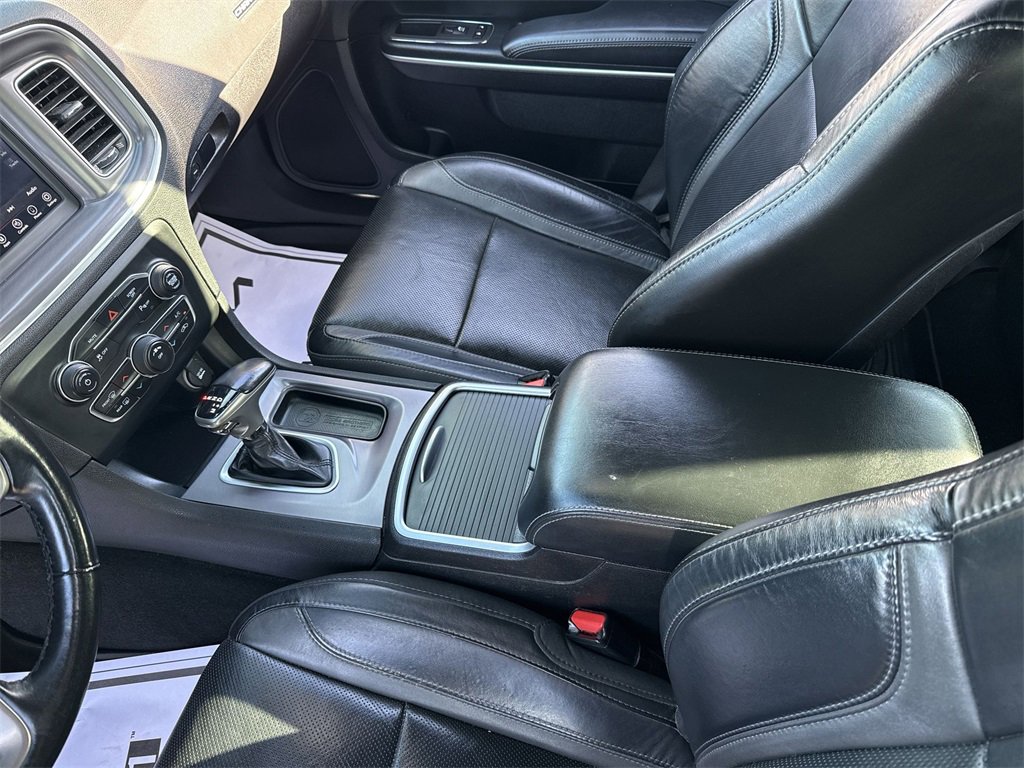 Used 2020 Dodge Charger SXT w/ Leather Interior Group image 23