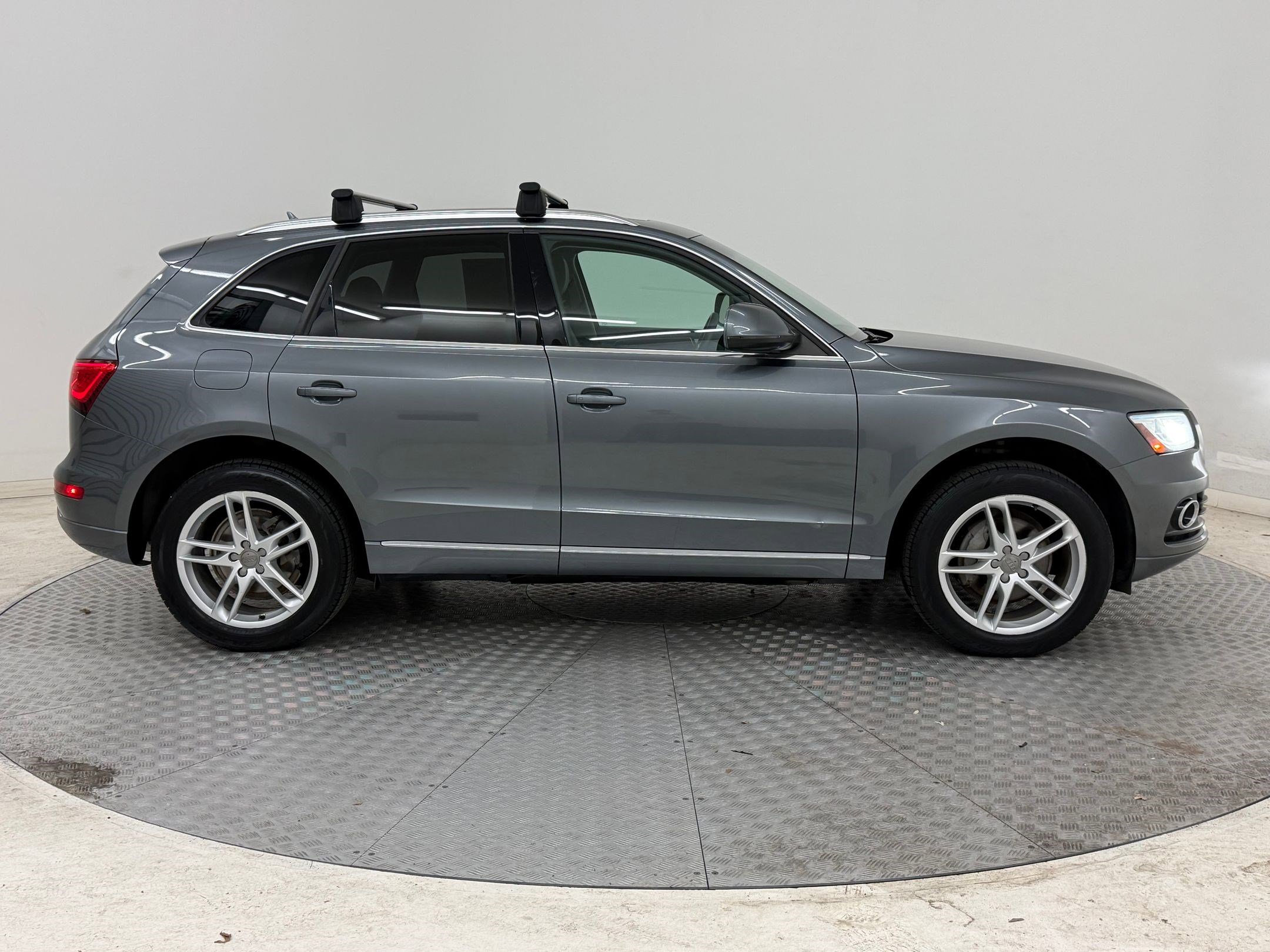 Used 2013 Audi Q5 2.0T Premium Plus w/ Premium Plus Pkg image 8