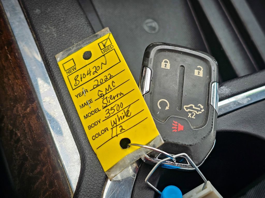 Used 2022 GMC Sierra 3500 Denali image 40