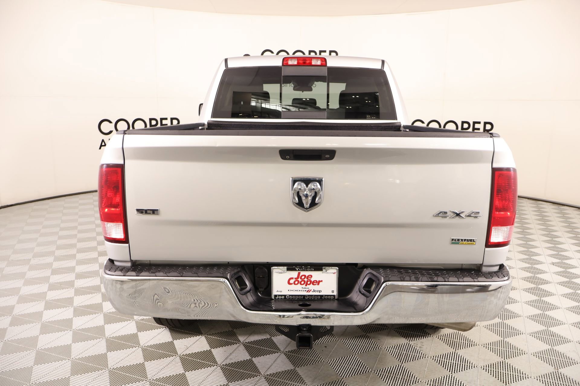 Used 2018 RAM 1500 Classic SLT image 20