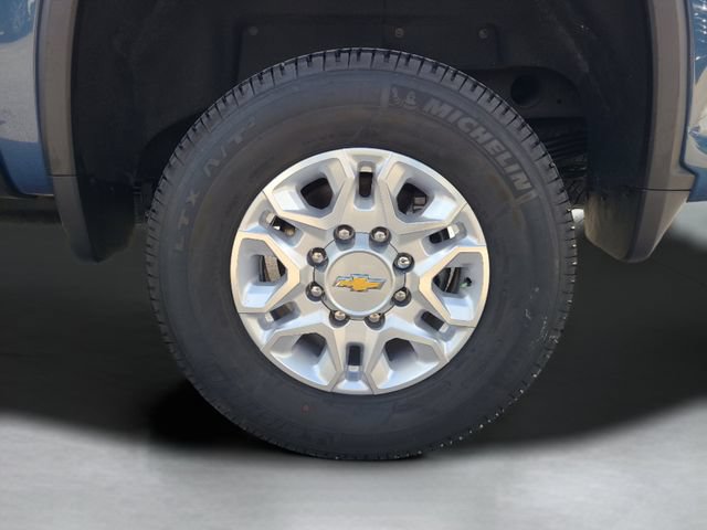 Used 2025 Chevrolet Silverado 2500 LT AWD/4WD image 34