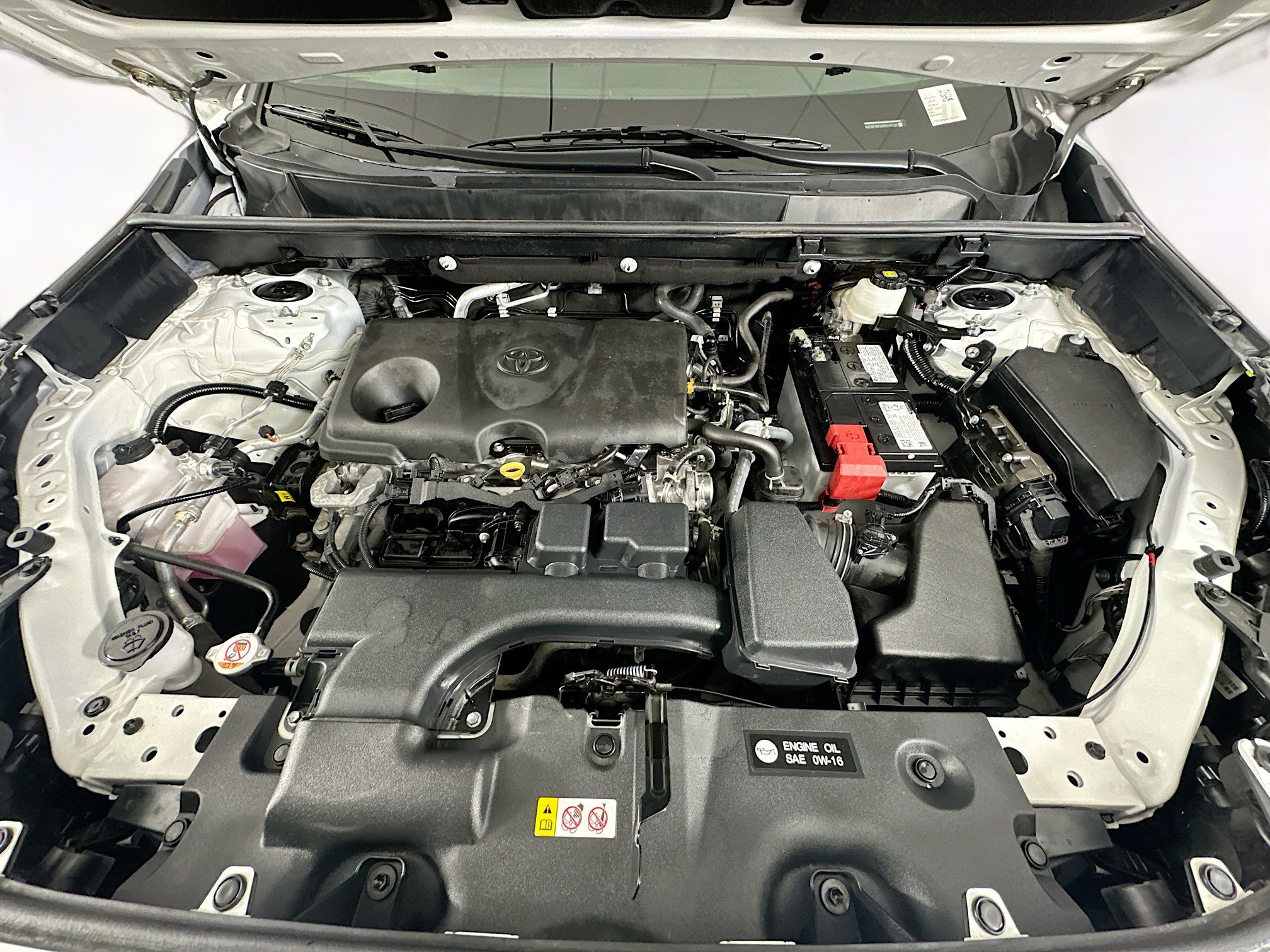 Used 2024 Toyota RAV4 LE image 31