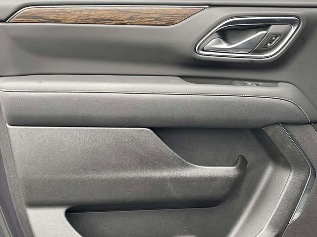 Used 2024 Chevrolet Suburban Premier image 10